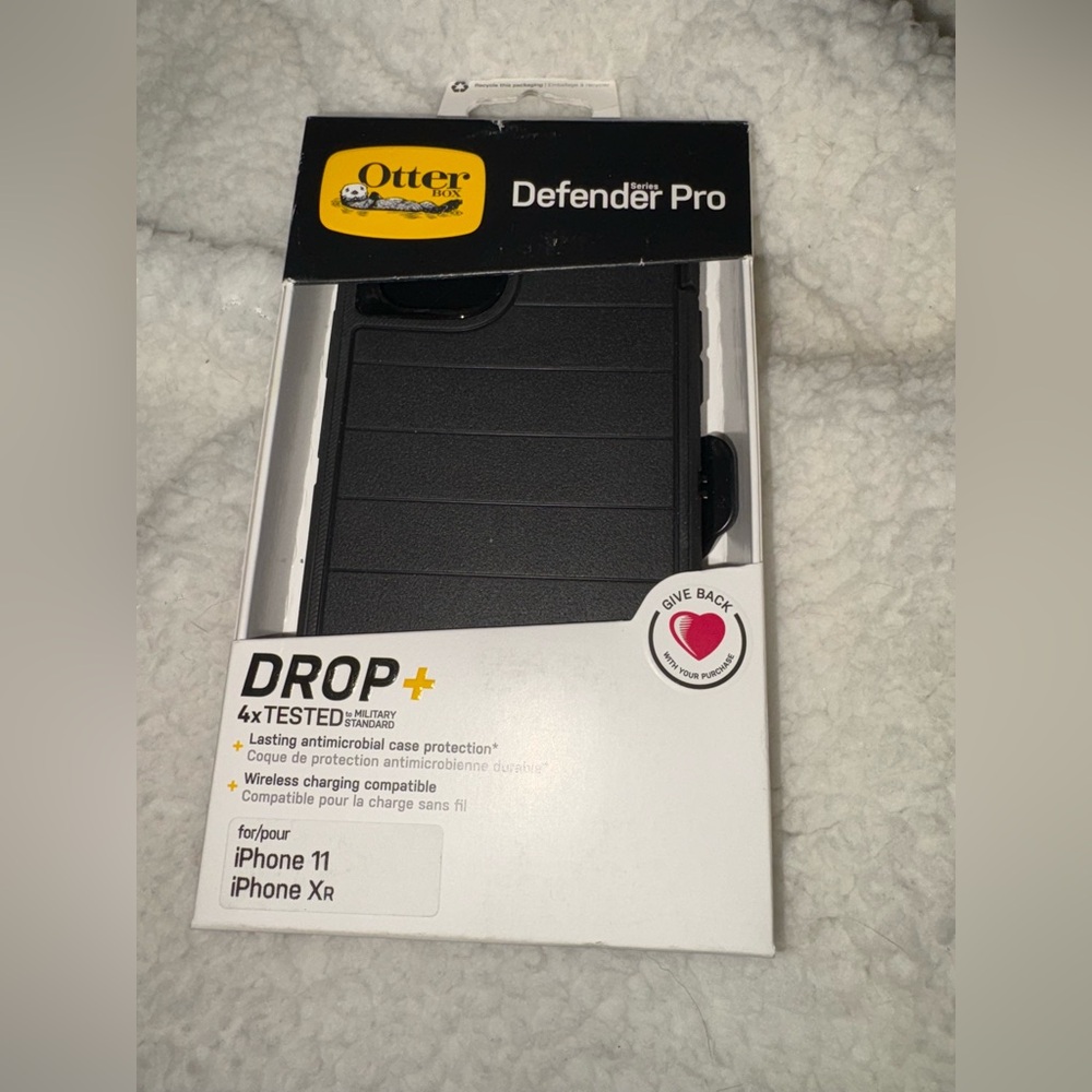 OtterBox Defender Pro Case for iPhone 11/XR - Black